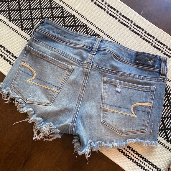 American Eagle shorts - Picture 2 of 3